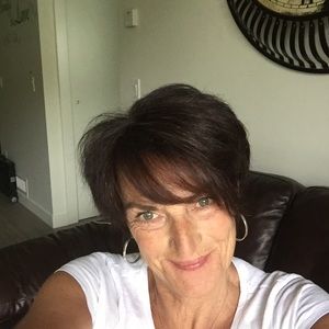 Meet your Posher, Dawna